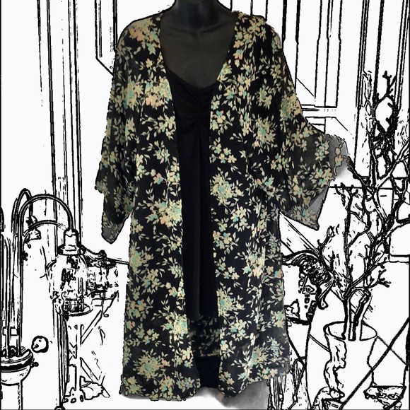 LA Hearts Kimono in Black and Green Floral - Picture 1 of 9